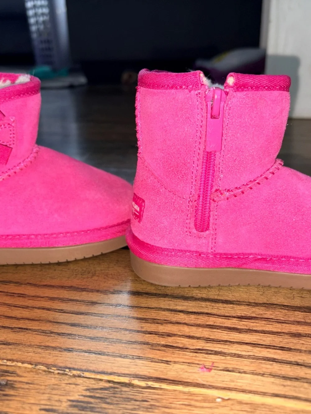 Toddler Hot pink Koolaburra boots